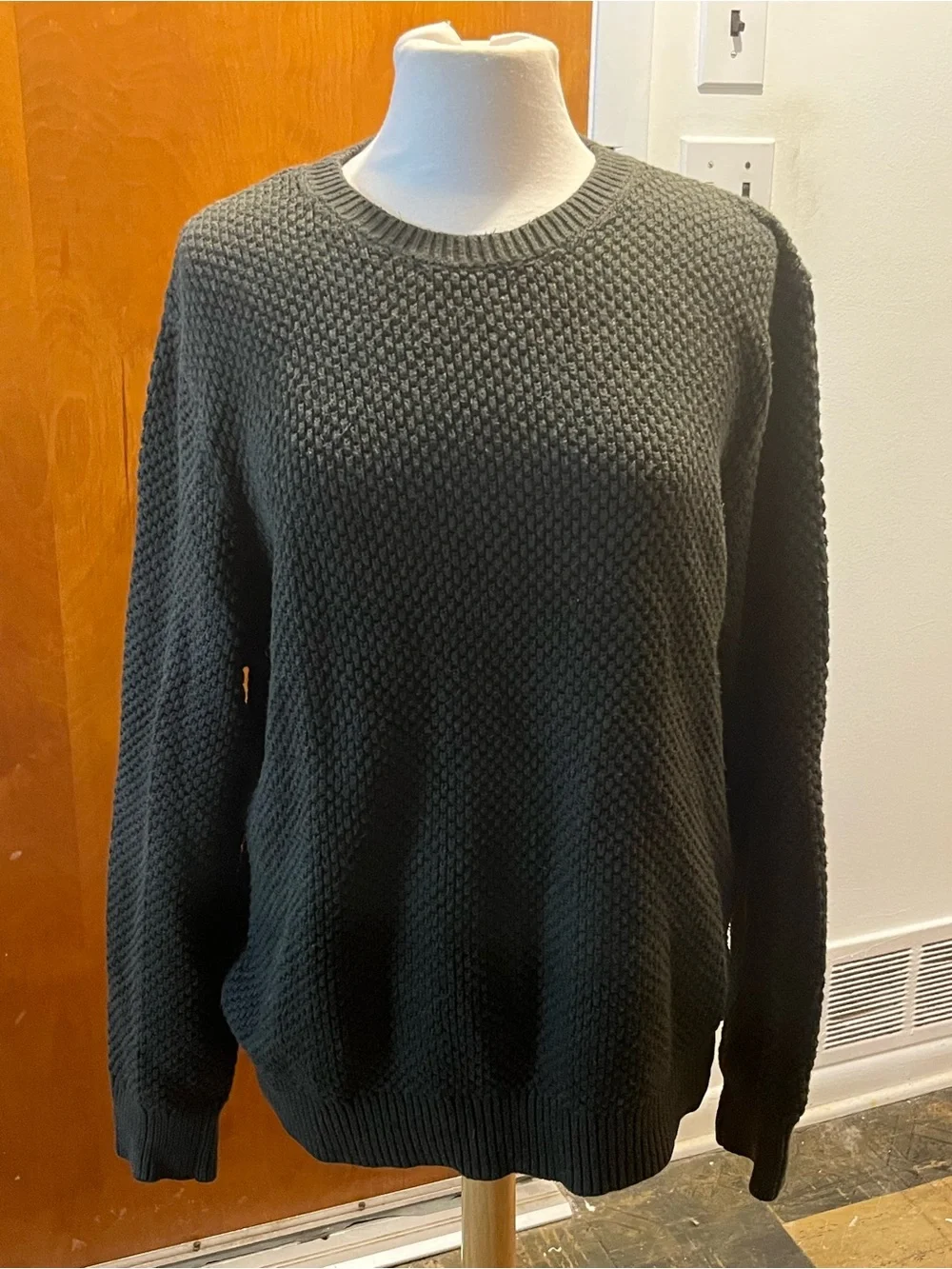 J.CREW Men's Basket Weave Dark Green Crewneck Pullover Sweater. Size L. Cotton